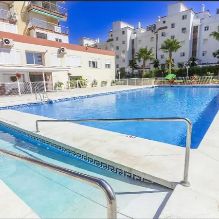 Maravilloso En Primera Línea De Playa Apartamento